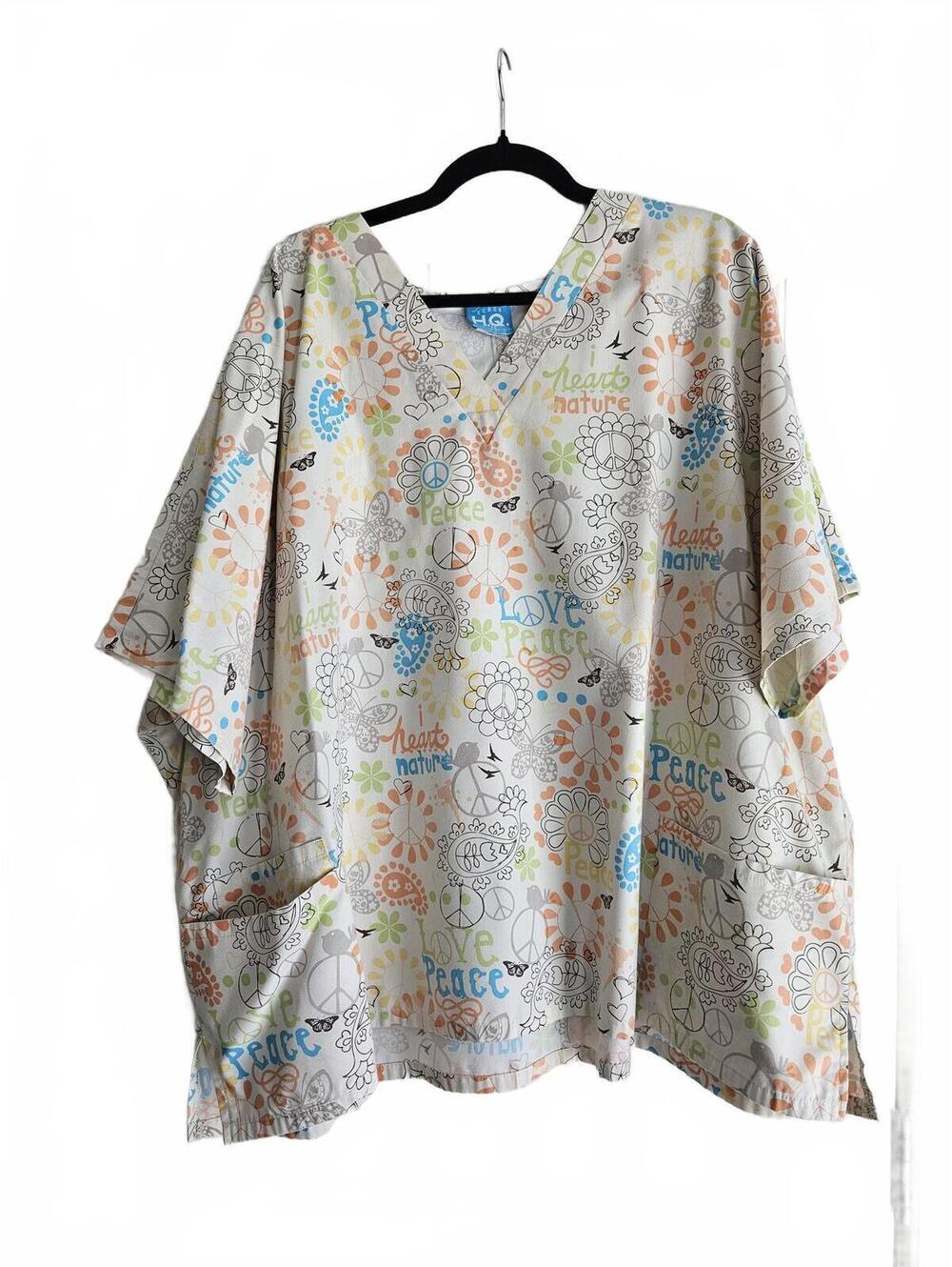 Scrub H.Q. Women's Medical Scrub Top with Peace and Love Print Size 4XL